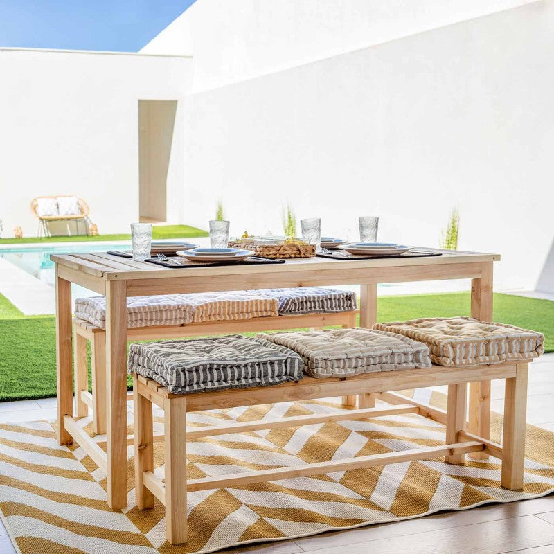 CONJUNTO DE MESA DE MADEIRA E DOIS BANCOS DE GALES